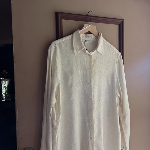 Zara Vintage Embossed Sewed Pattern Button-Up Blouse - Picture 4 of 12